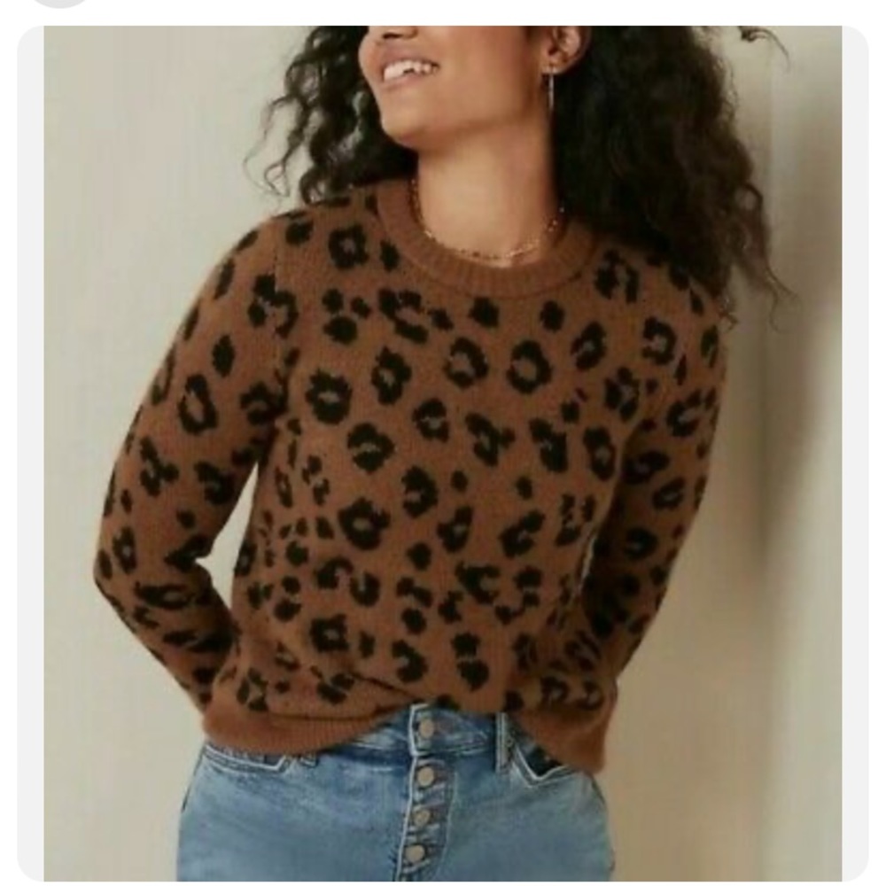 Old Navy Leopard Crew Neck Sweater